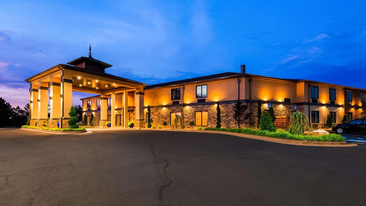 Best Western Warm Springs Hotel And Event Center Exterior photo