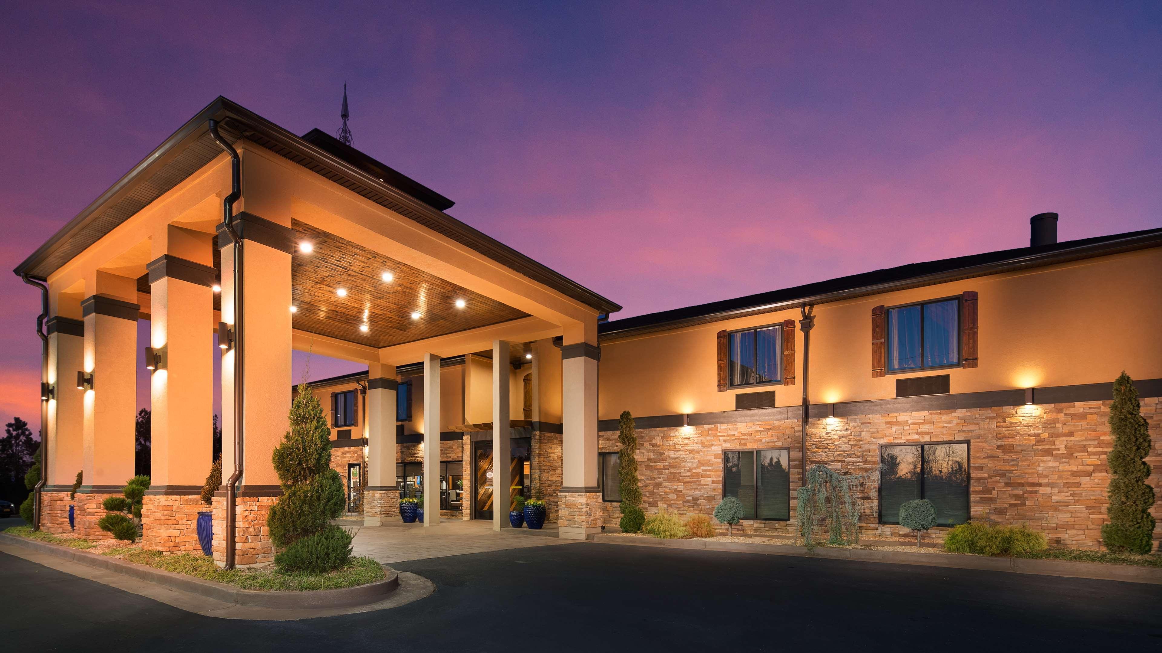 Best Western Warm Springs Hotel And Event Center Exterior photo